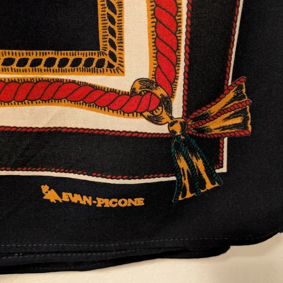 Evan Picone Wool Scarf/Shawl - Picture 4 of 6